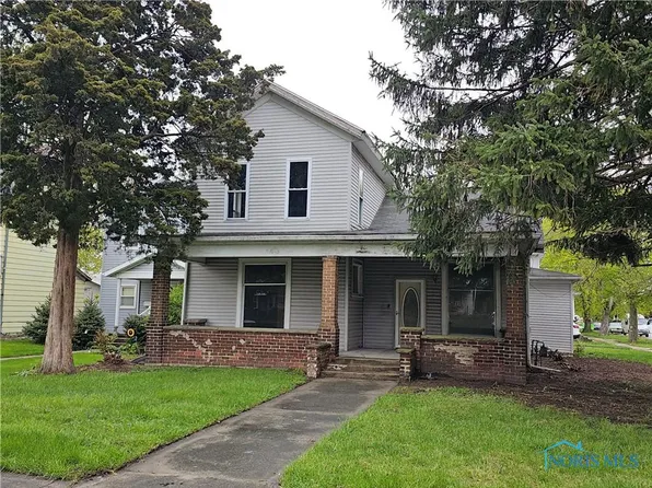 536 S Main St, Fostoria, OH 44830