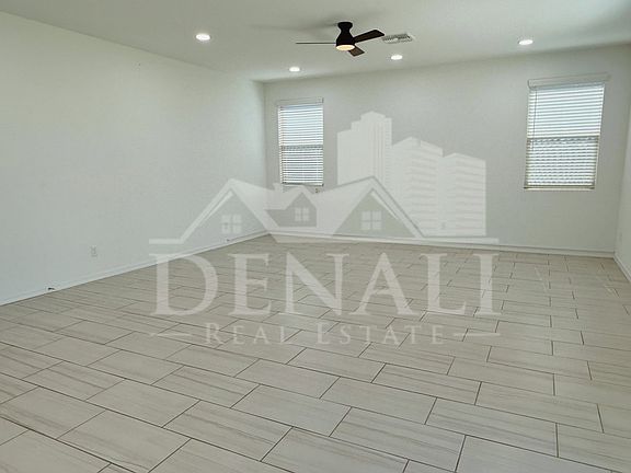 4th image of 11326 E Unger Ave