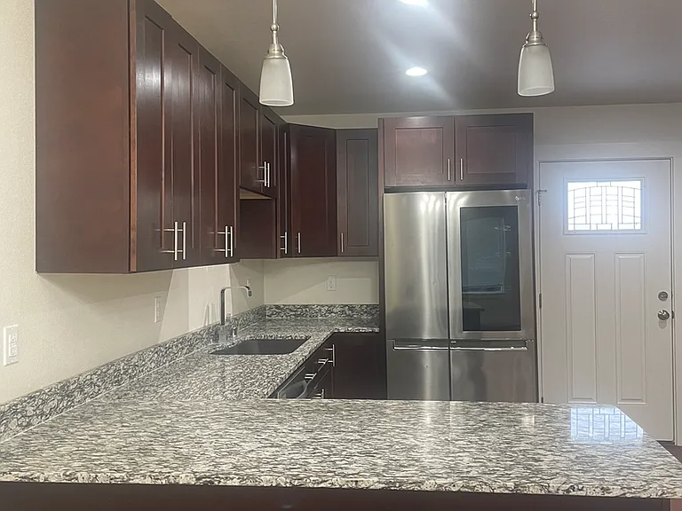 940 W Wilder Ave — Photo 4