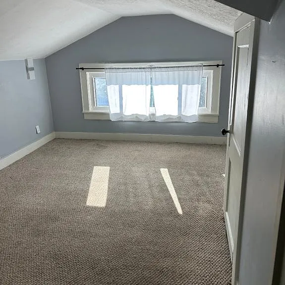 604 1/2 Douglas St #2 — Photo 4