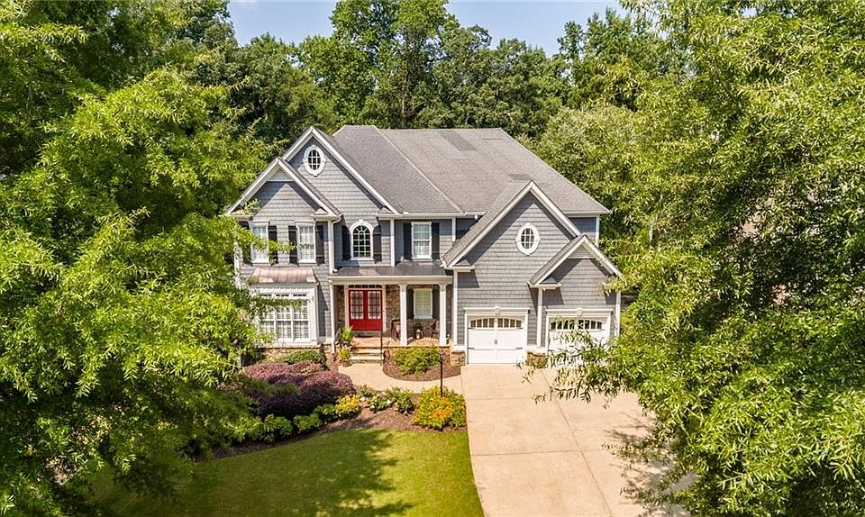 2nd image of 170 Wind Flower Ct