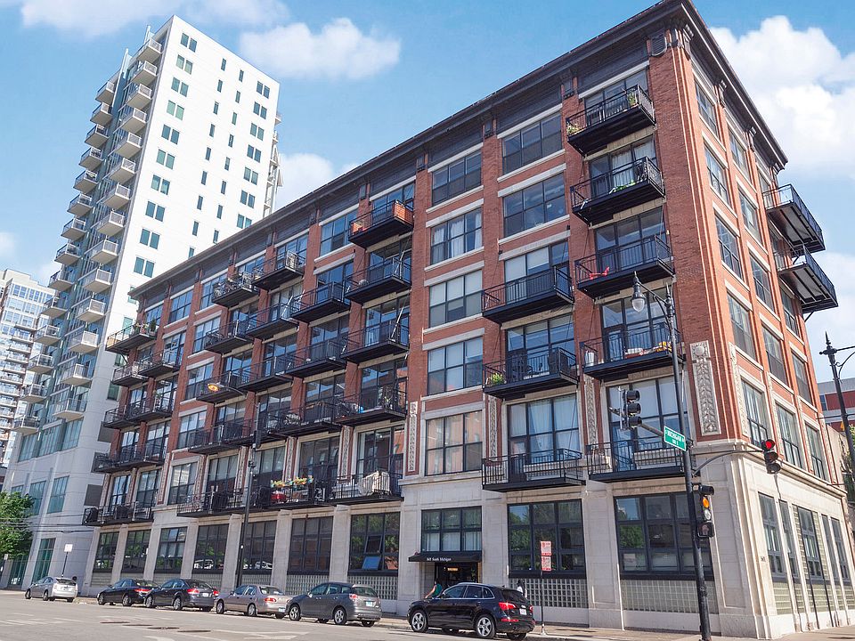 1st image of 1601 S Michigan Ave APT 402
