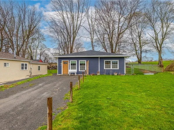 64 Pease Rd, Spencerport, NY 14559