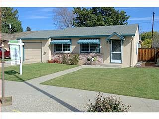5th image of 2362 Cherry Ave