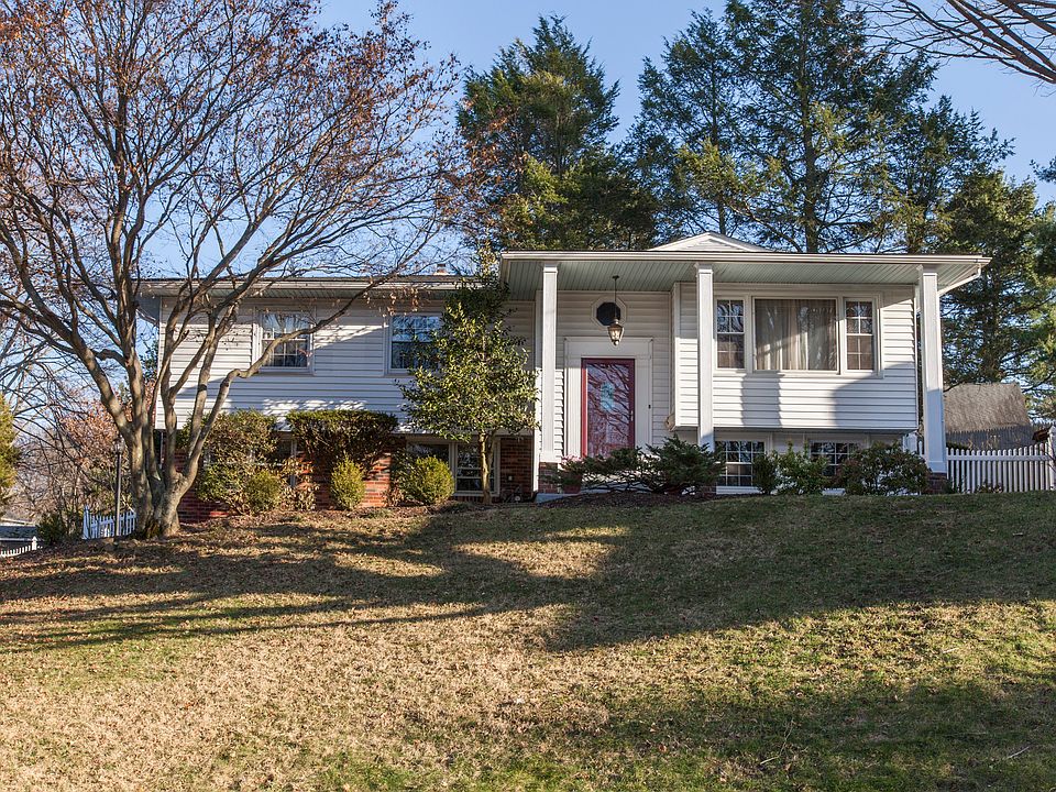 1st image of 115 Bonsall Ave