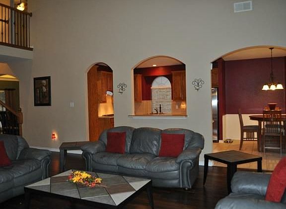 4th image of 10305 Golden Bear Dr