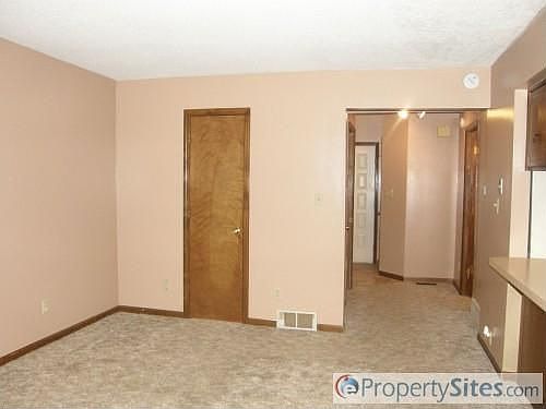 4th image of 1504 Casey Ct