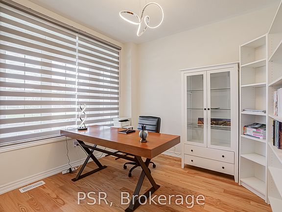 3rd image of 39 Connolly Rd
