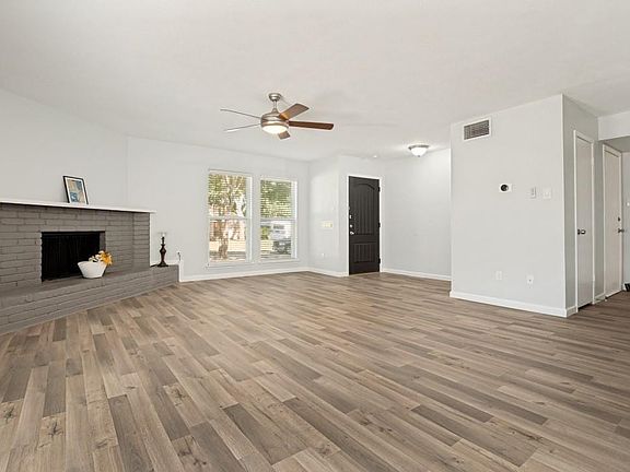 2nd image of 1149 Meadow Creek Ct
