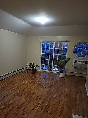 3rd image of 1316 E 55th St Floor 2