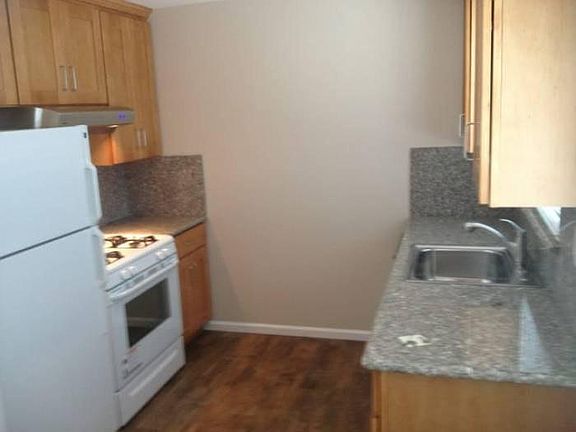 2nd image of 309 W Maude Ave APT B