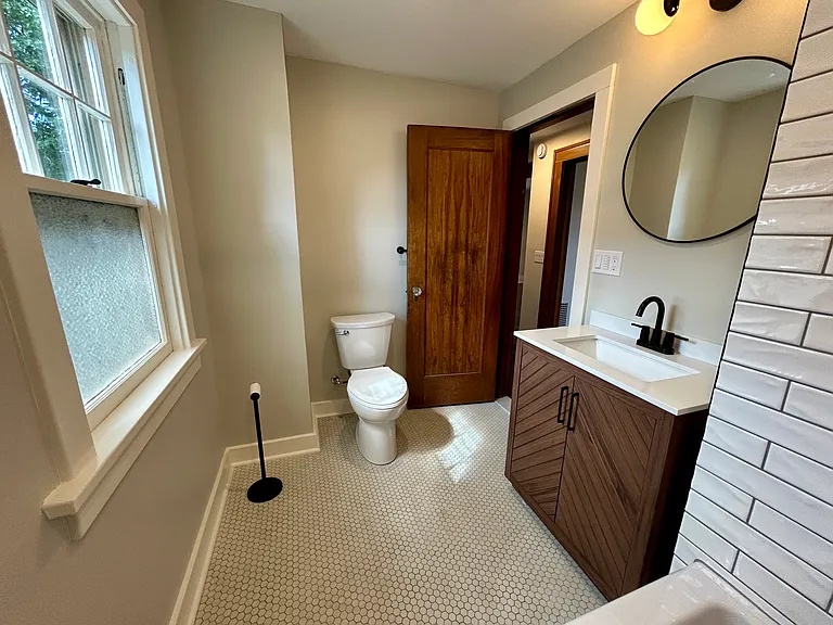329 Somershire Dr — Photo 16