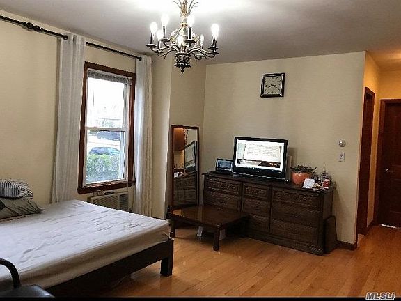 4th image of 45-02 Utopia Pkwy #1