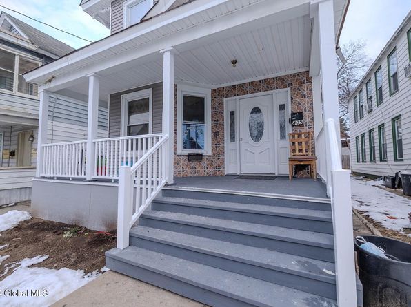 405 Victory Avenue, Schenectady, NY 12307