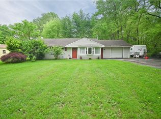 1865 Park Dr, Niles, OH 44446