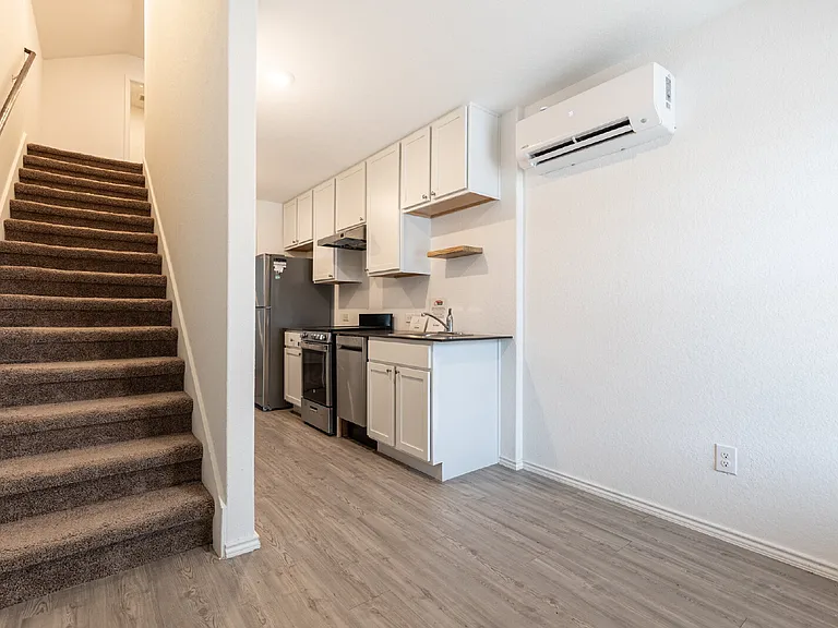 7125 Elm Cv — Photo 4