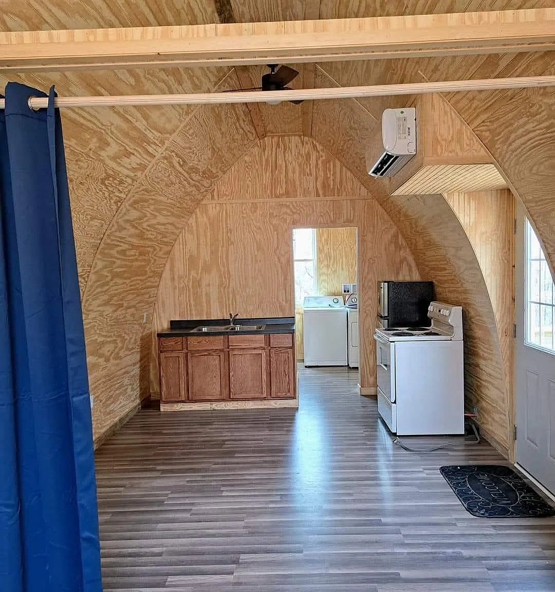 Studio, 398 sqft, $780 — Photo 1