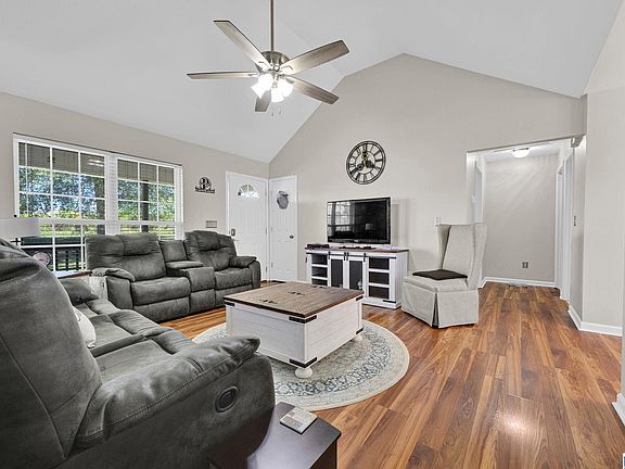5th image of 240 Smith Mill Rd