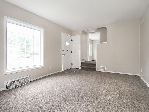 5th image of 7343 Parma Park Blvd