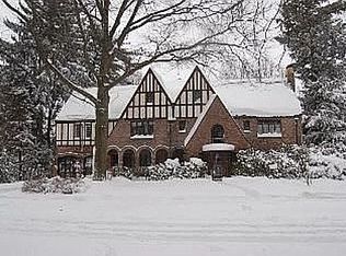 39 Woodside Cir, Hartford, CT 06105