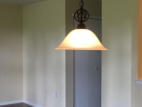 3rd image of 3007 Maryannes Ct