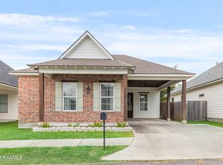 102 Santa Marta Dr, Youngsville, LA 70592