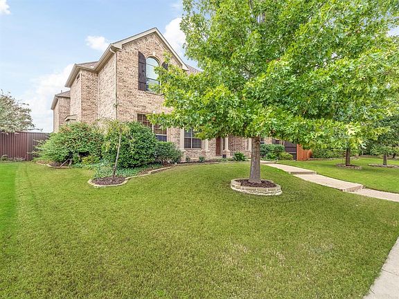 3rd image of 3555 Delford Dr
