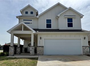 2101 Tallgrass Ter, Centerton, AR 72719