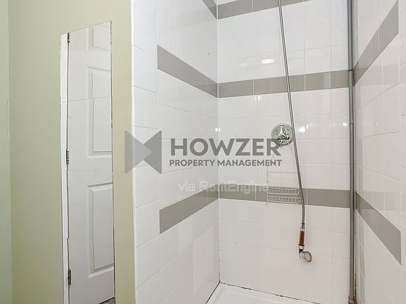 5th image of 121 Park St #127