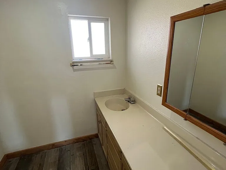 1216 Harrison Ave — Photo 17