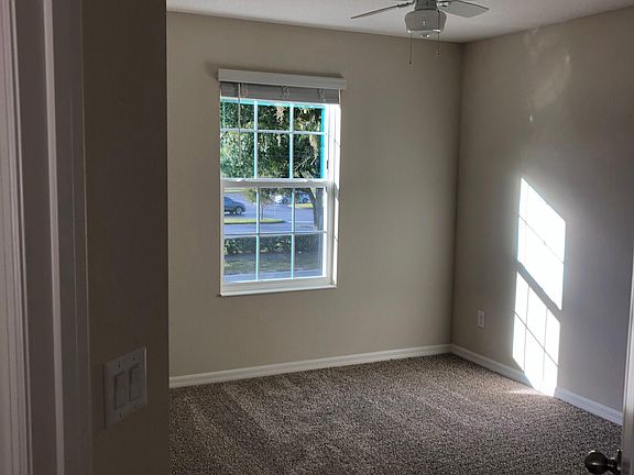 3rd image of 5815 Oleander Dr
