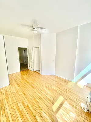 Rented by Amorelli Realty | media 11