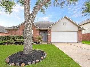4112 Merlet Dr, Pearland, TX 77584