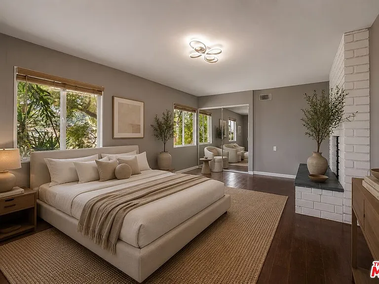 1438 Davies Dr — Photo 12