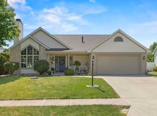 2226 Bluewater Trl, Fort Wayne, IN 46804