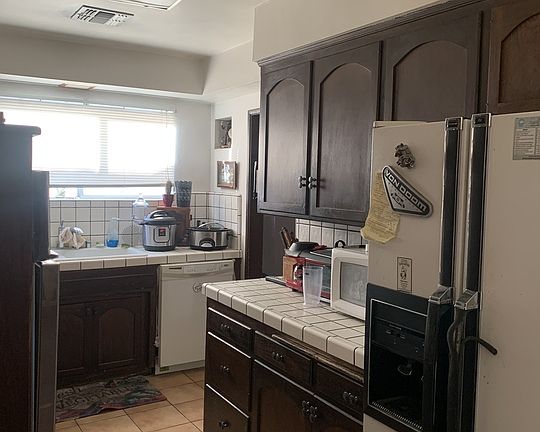 5th image of 15427 Leadwell St