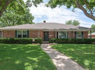 9392 Hunters Creek Dr, Dallas, TX 75243
