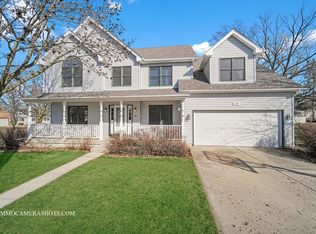 255 W Harrison Rd, Lombard, IL 60148