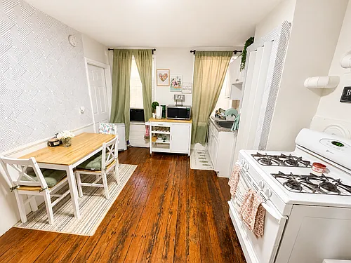 9 Winchester St #1 Photo 1