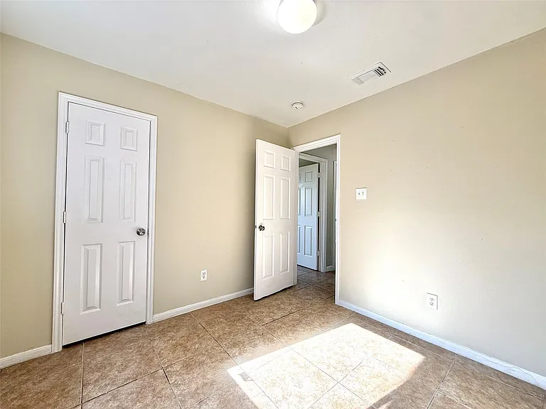 13706 Audra Ln — Photo 21