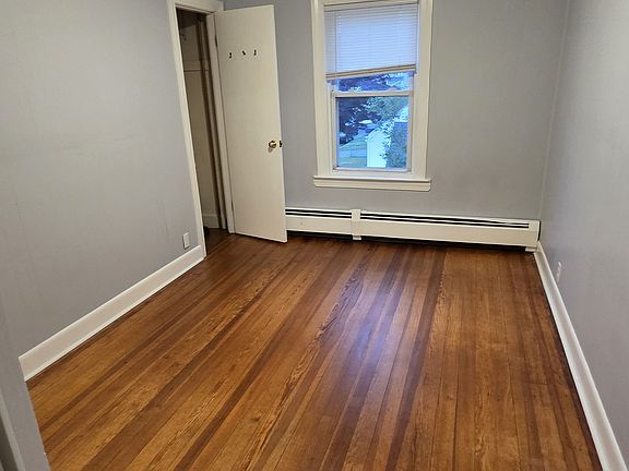 5th image of 101 Rosemont Ave Floor 2