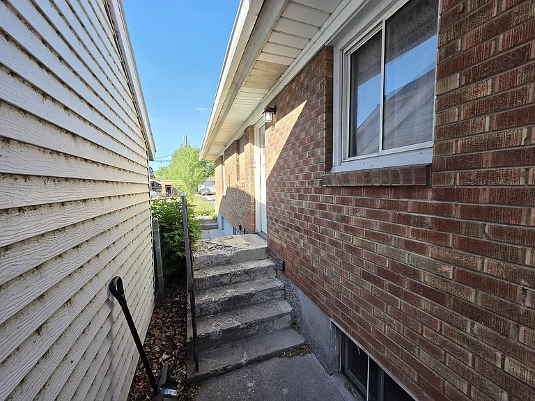 2 bed, 1.0 bath, 850 sqft, $900 — Photo 4