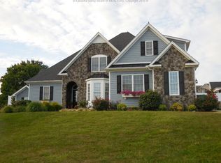 30 Chandler Cir, Scott Depot, WV 25560