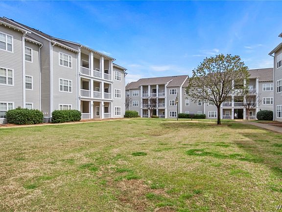3rd image of 303 Helen Keller Blvd APT D348