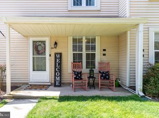 207 Ralston Dr, Mount Laurel, NJ 08054