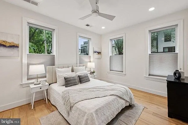 2 bed, 1.0 bath, 772 sqft, $2,700 — Photo 4