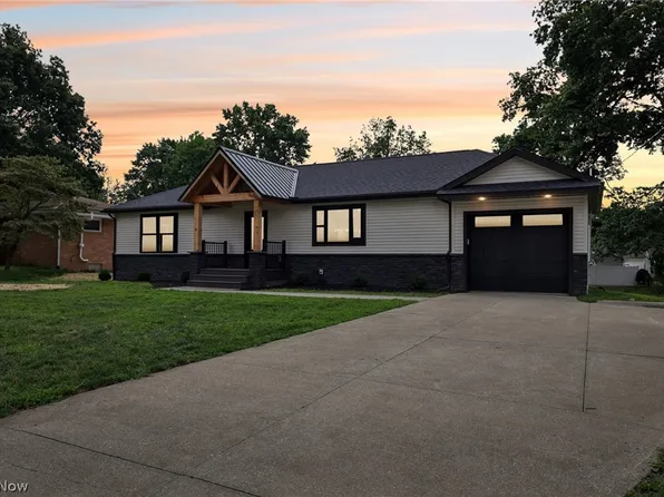 249 Longview Dr, Wadsworth, OH 44281