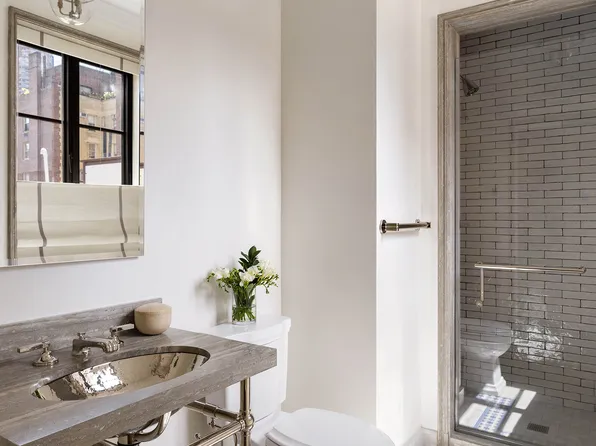 150 East 73rd Street image 22 of 28