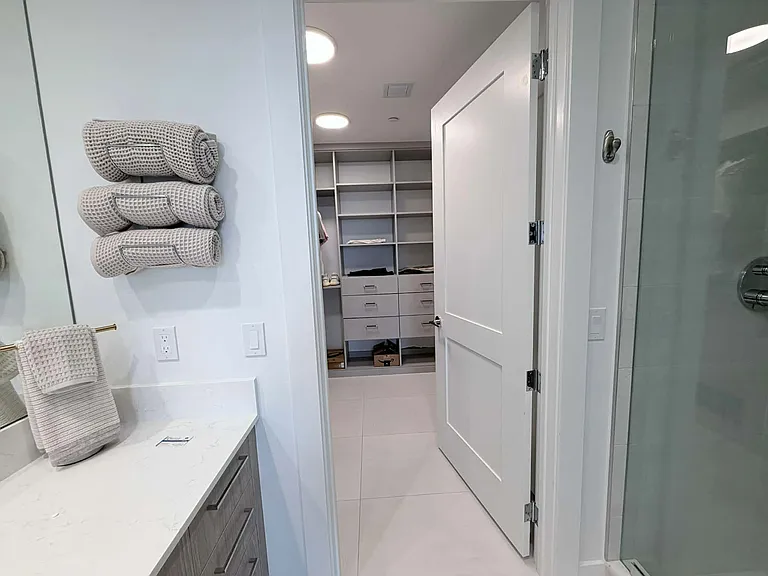 151 N Seabreeze Blvd #403 — Photo 10