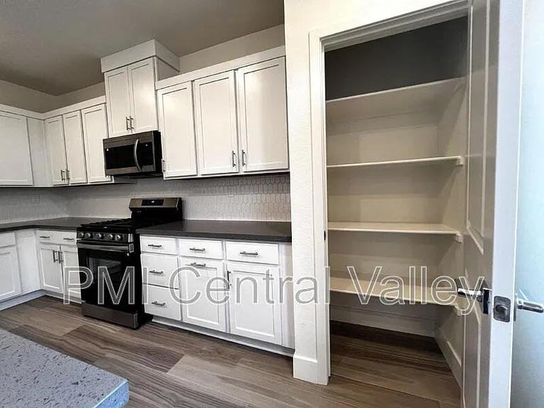 3275 Hayduke St — Photo 5